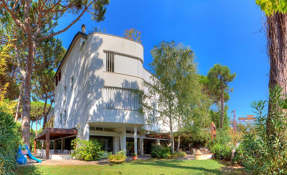 Hotel Columbia