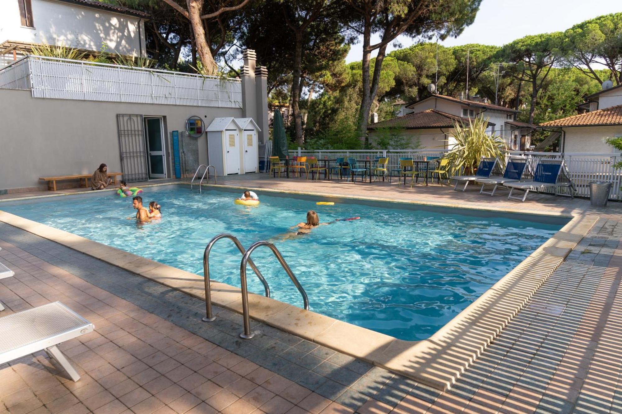 Hotel Columbia Marina Romea