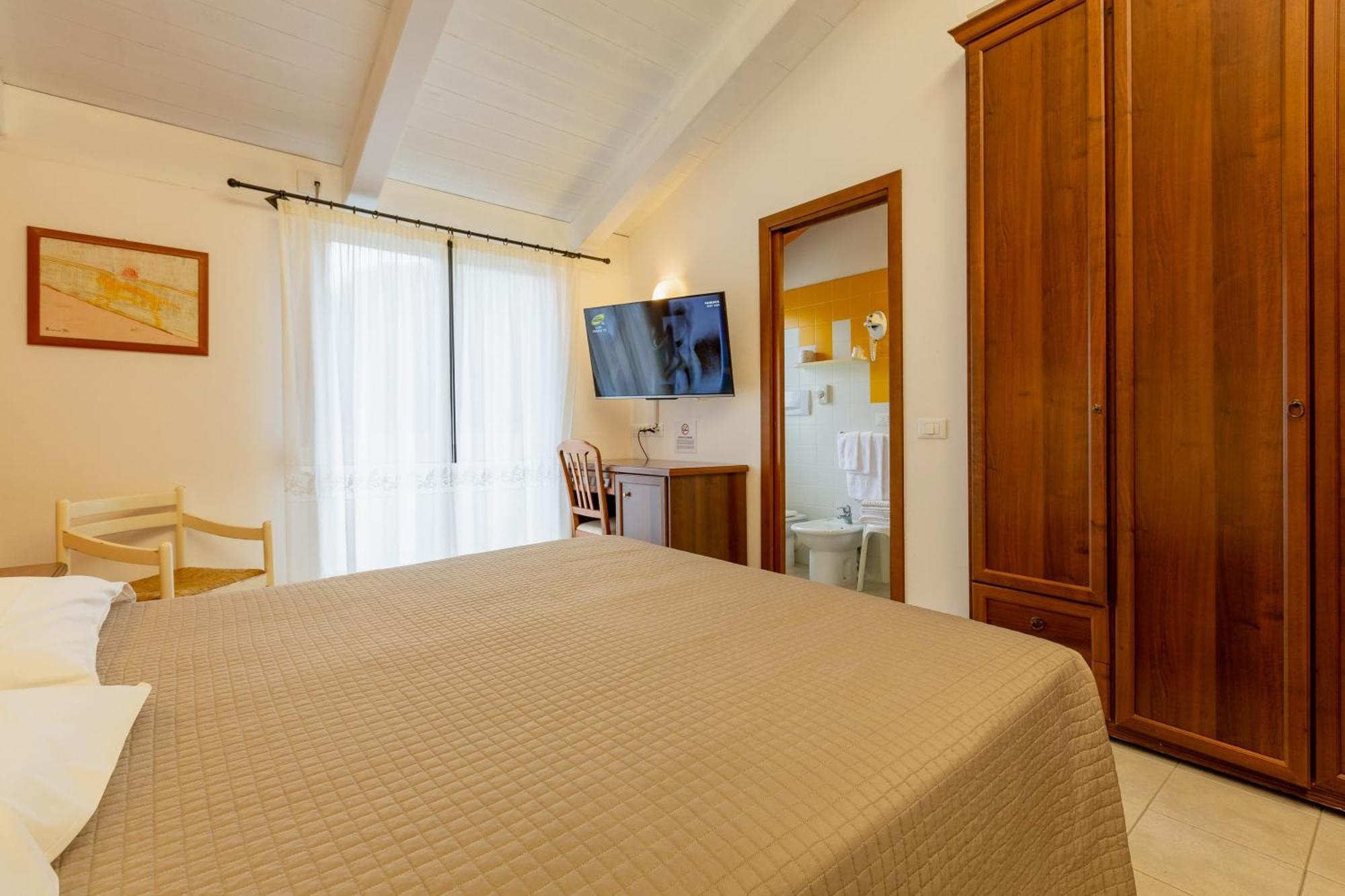 Hotel Columbia Marina Romea