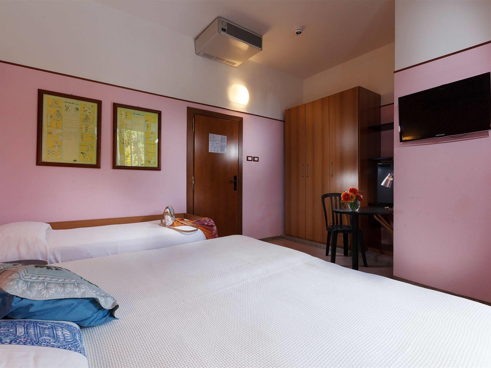 Columbia Hotel Marina Romea
